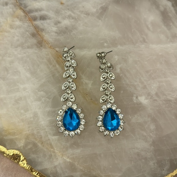 EMBELLISHED WOMEN EARRINGS - Picture 9 of 11